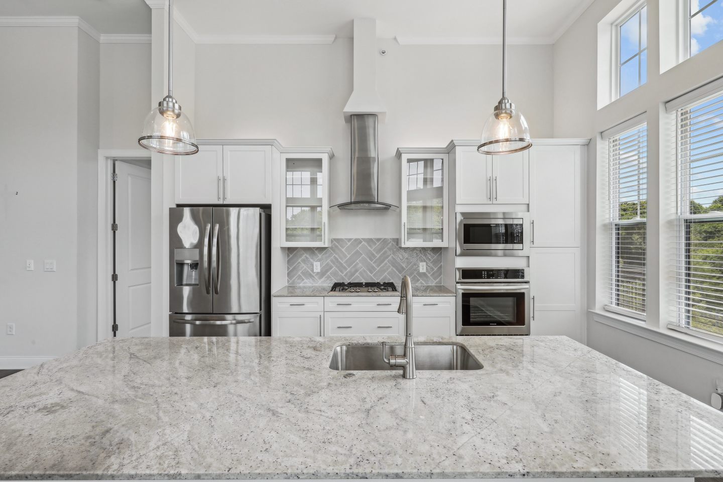 High Street View Luxury Apartments Image 22