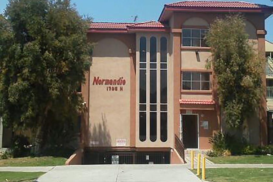 1735 N Normandie Ave Image 1