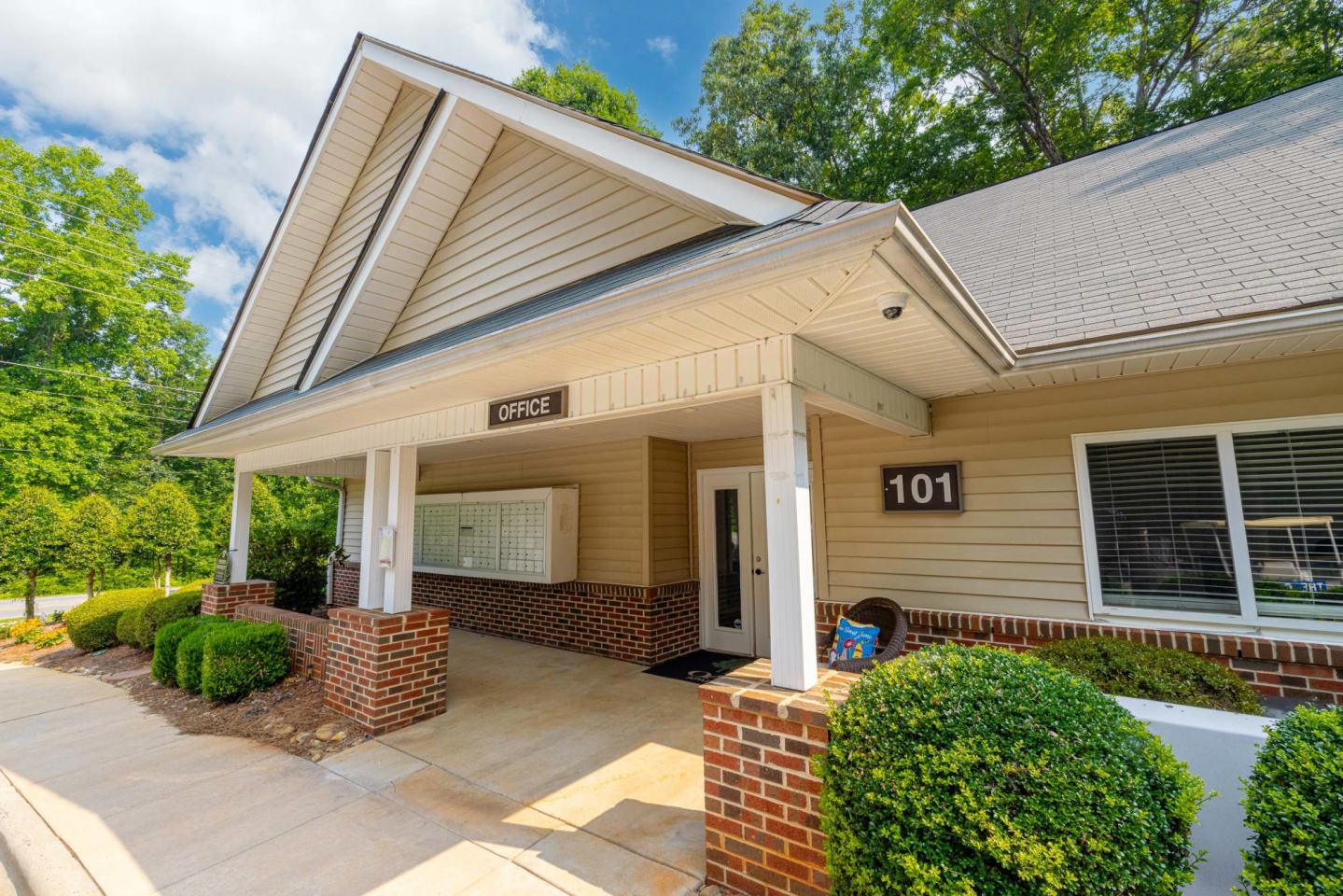 The Oaks Apartments Image 21