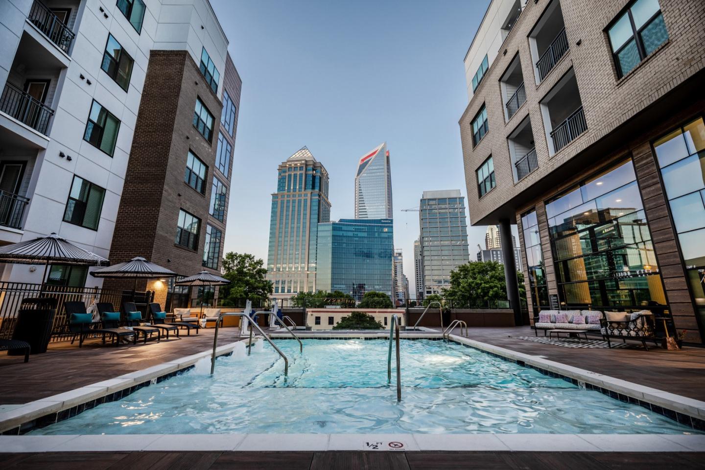 The Crown of Queen City Image 15