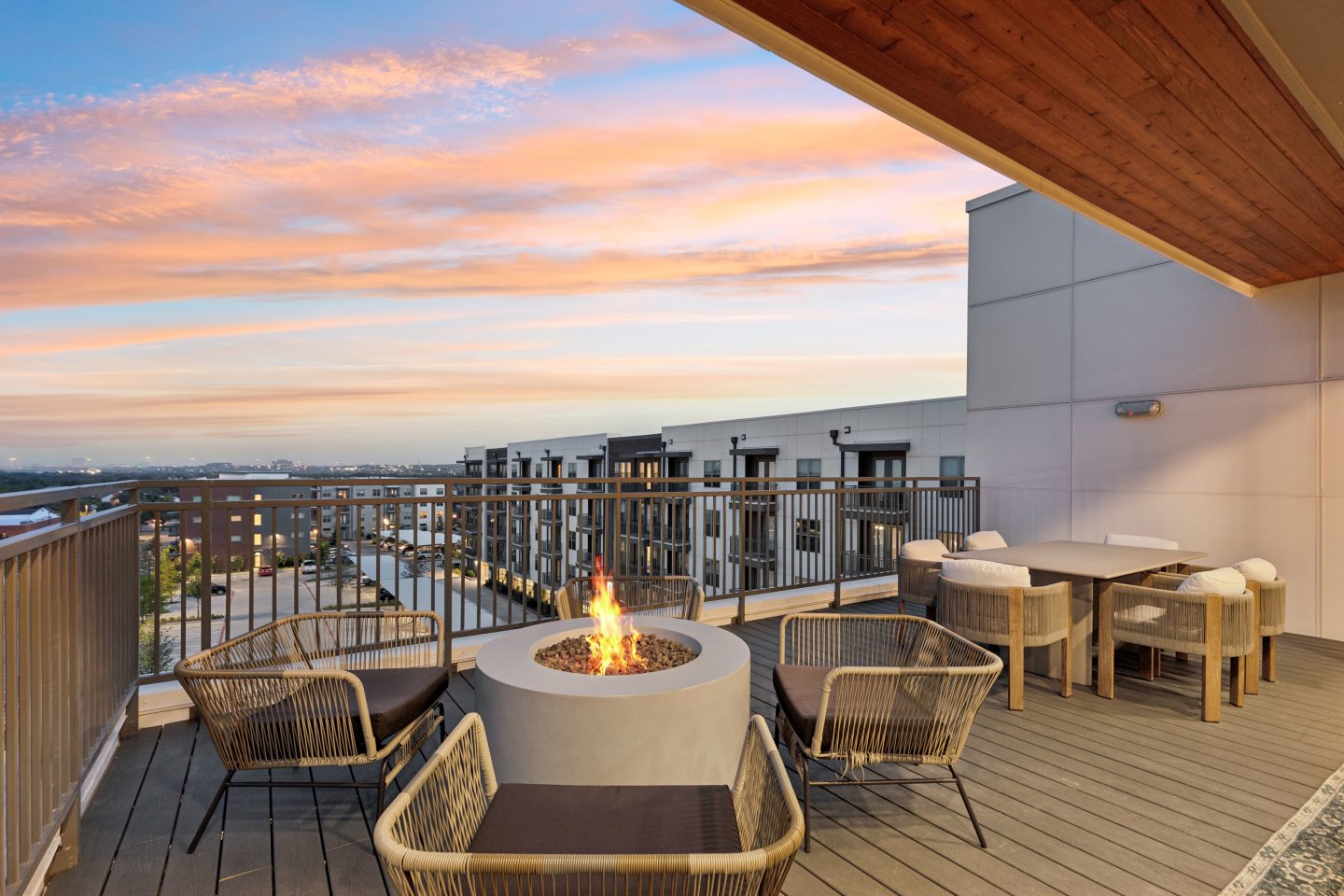 The International at Valley Ranch Image 19