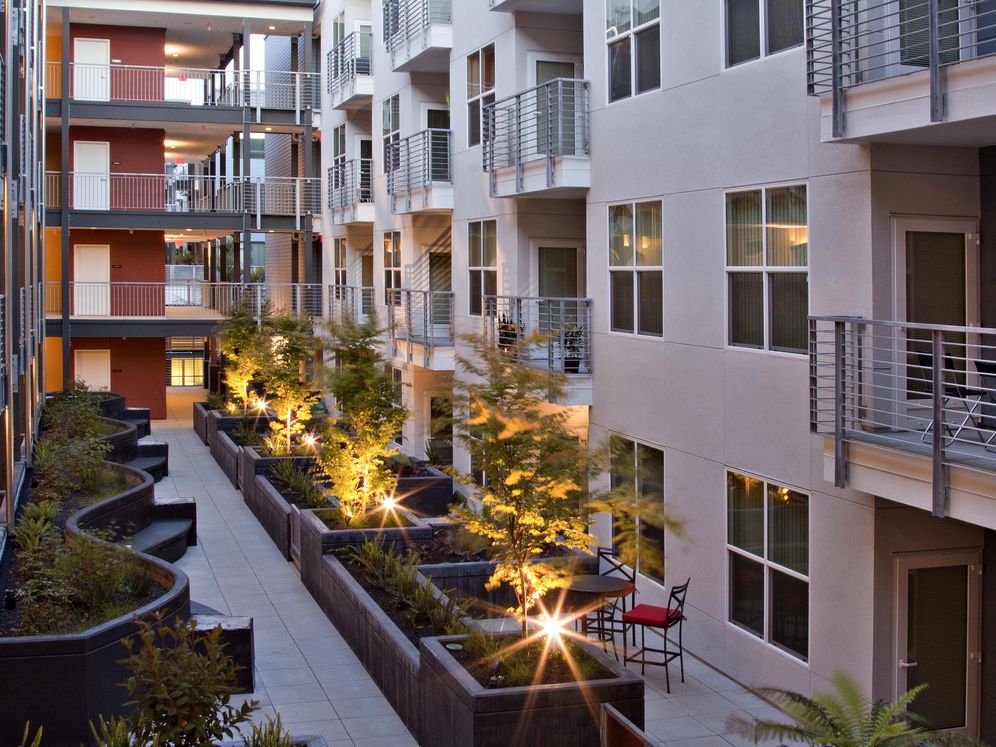 Avalon Ocean Avenue Image 6