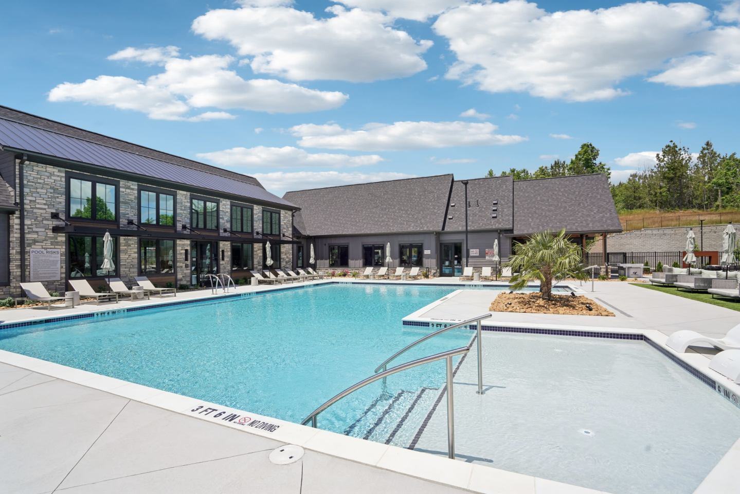 The Pullman Luxury Apartment Homes Image 90