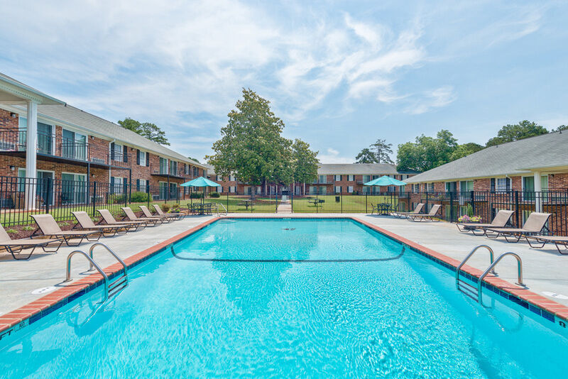 University Oaks Image 17