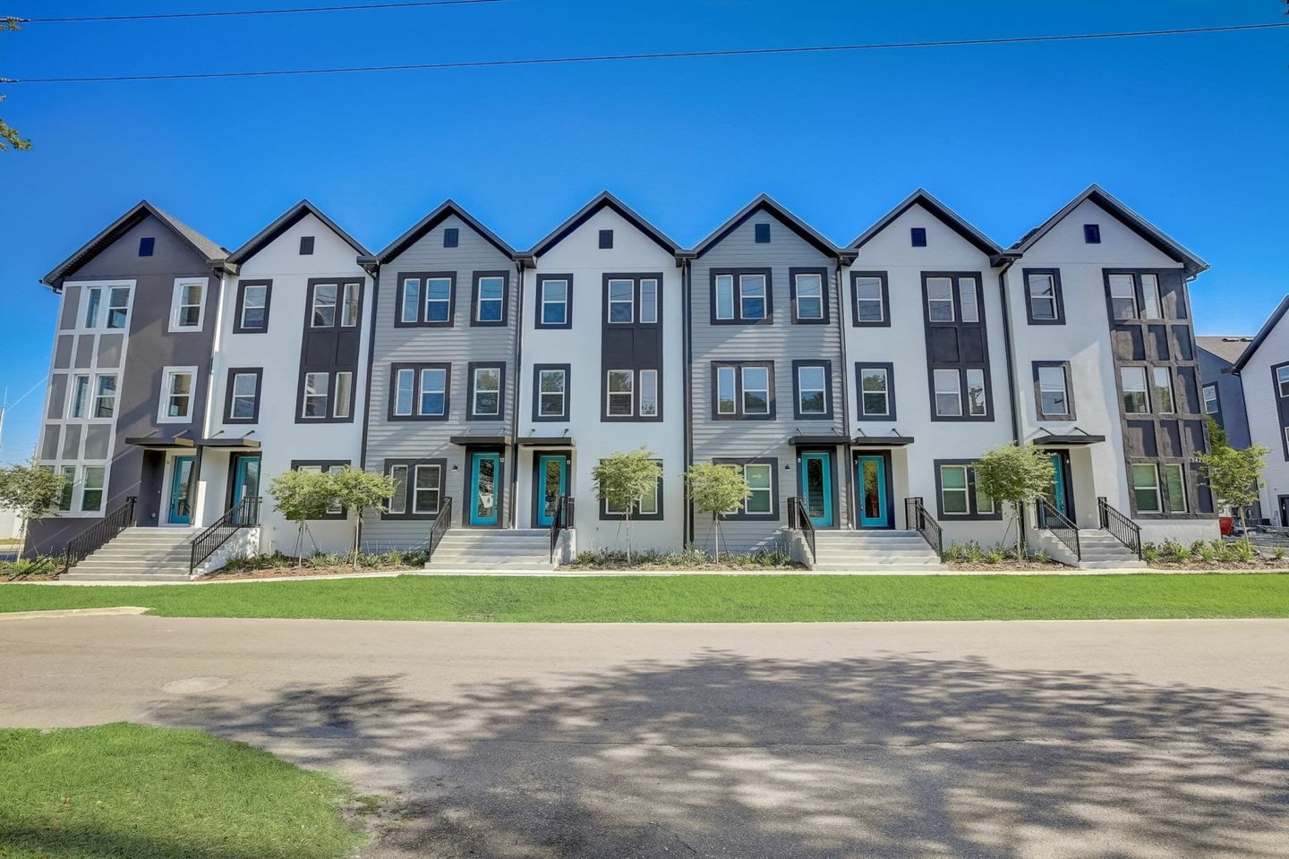Monterey Townhomes Image 15