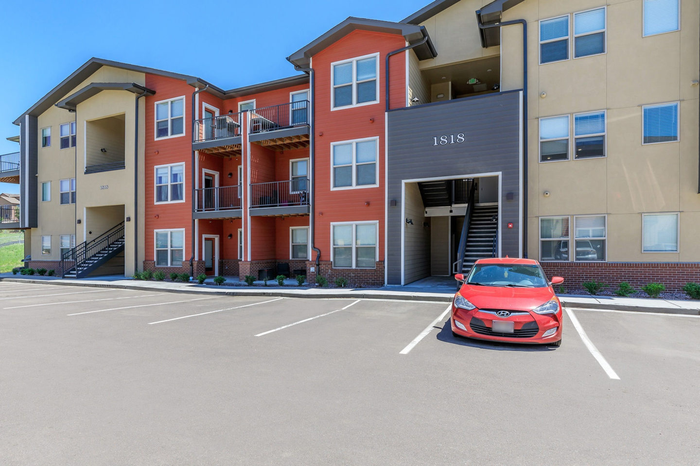 Polaris Peak Apartments Image 11