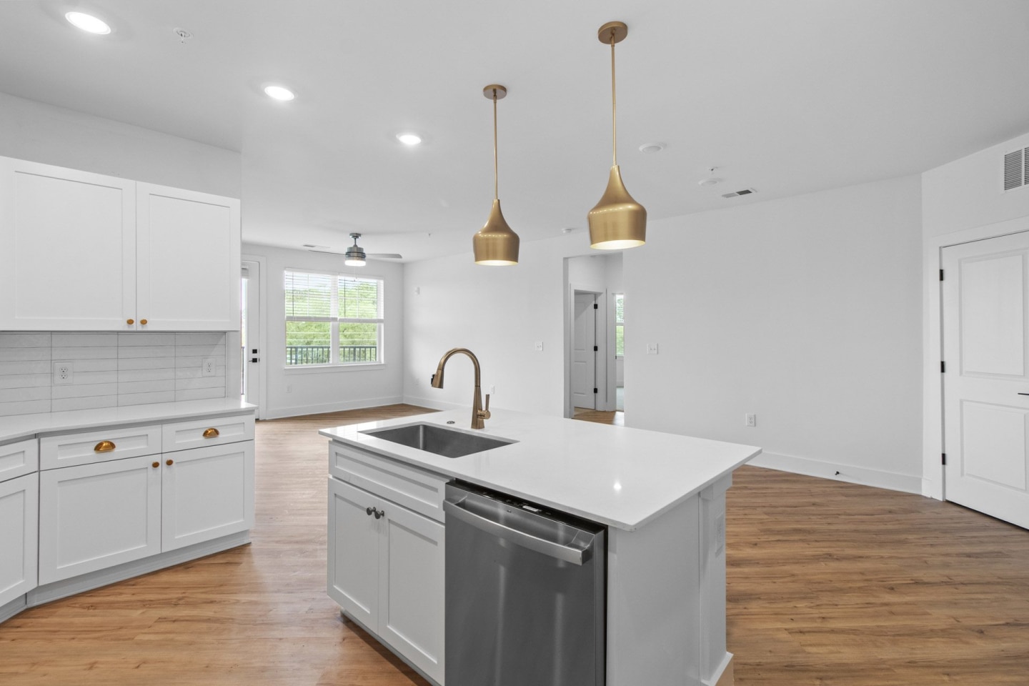 The Nixon Apartments Image 10