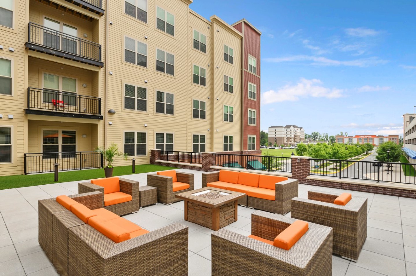 Flats at Neabsco Image 1