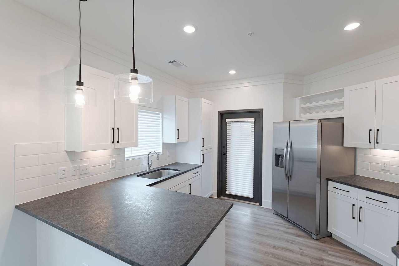 Botanic Luxury Apartments Image 27
