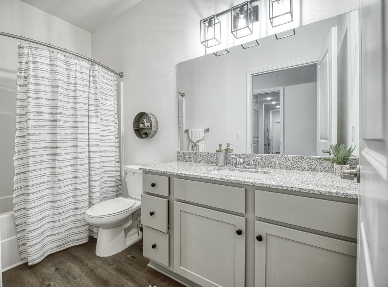 Student Housing - Flagship Carrollton Image 22