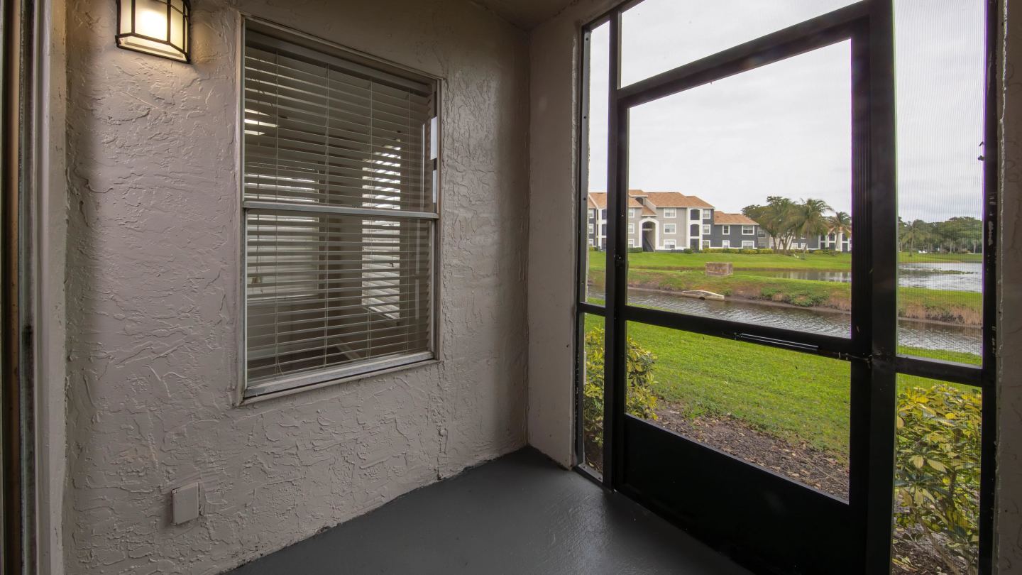 The View at Waters Edge Image 32