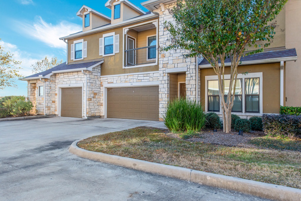 Avenues at Tuscan Lakes Image 25