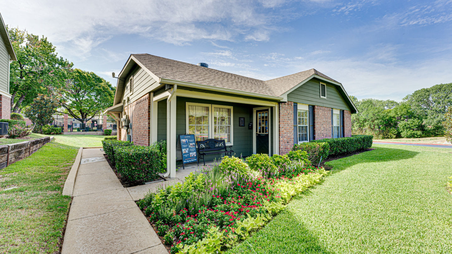 Arbors of Cleburne Image 21