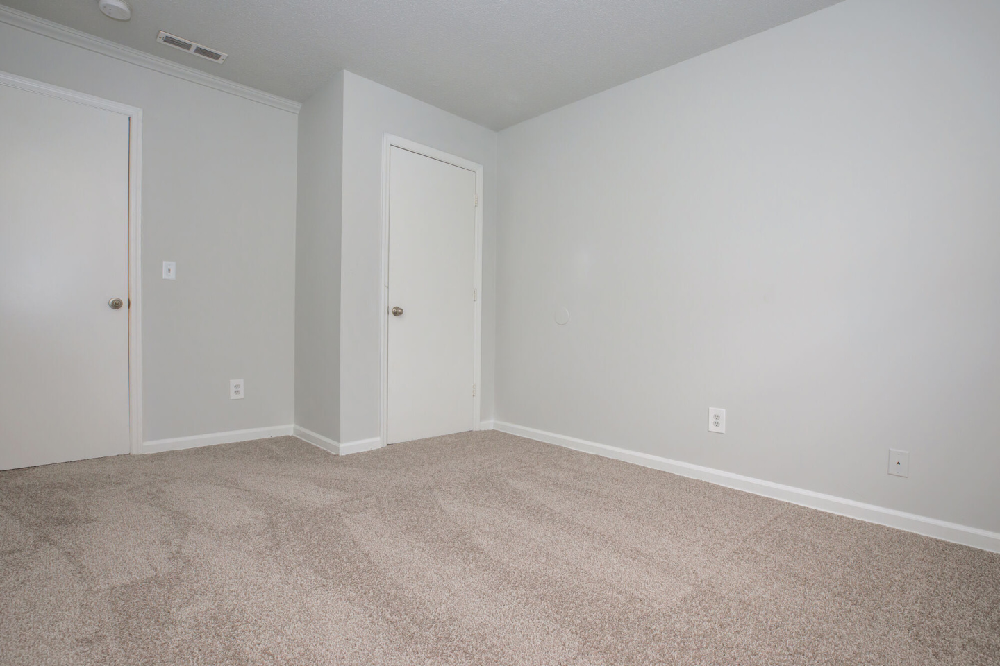 South Pointe Apartment Home Image 4