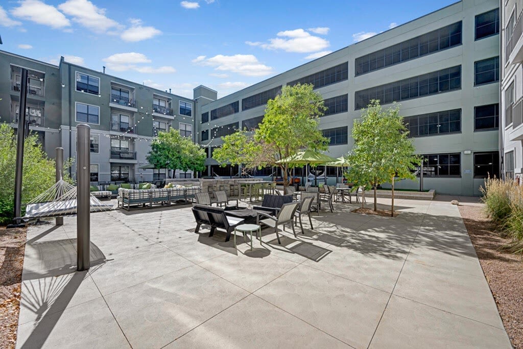 The Metro Apartments Image 16