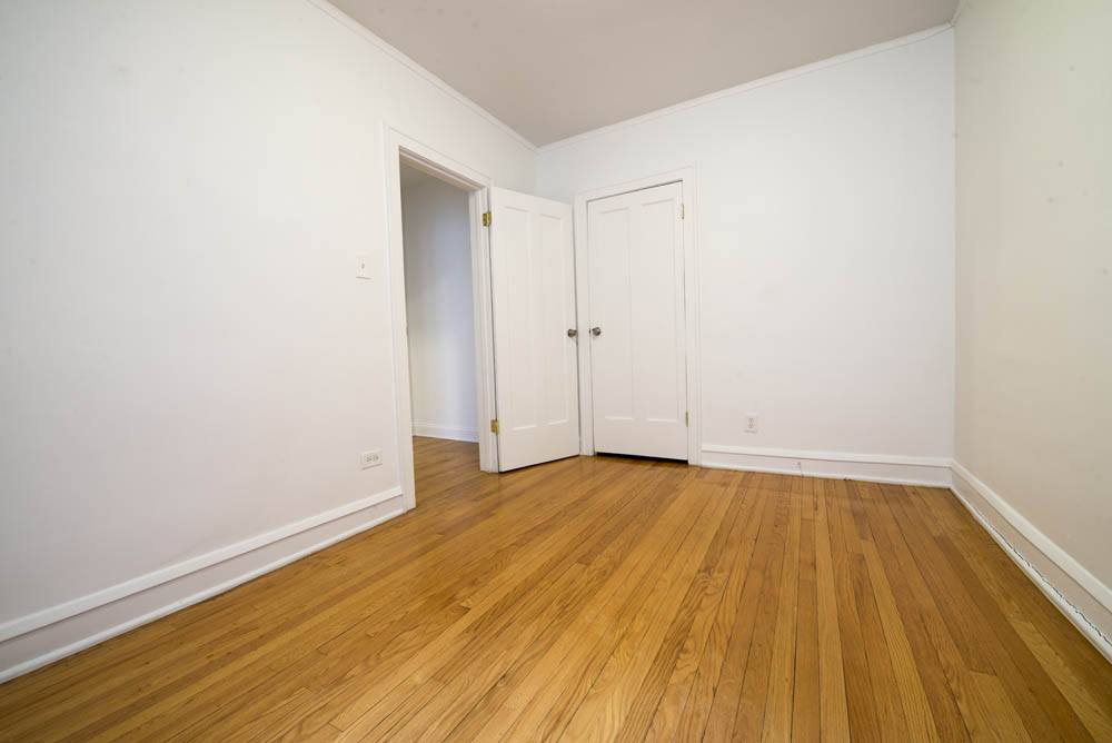 11111 S Vernon Image 11