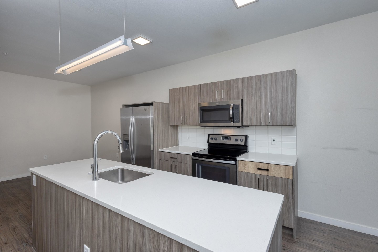 Colewood Apartments Image 3