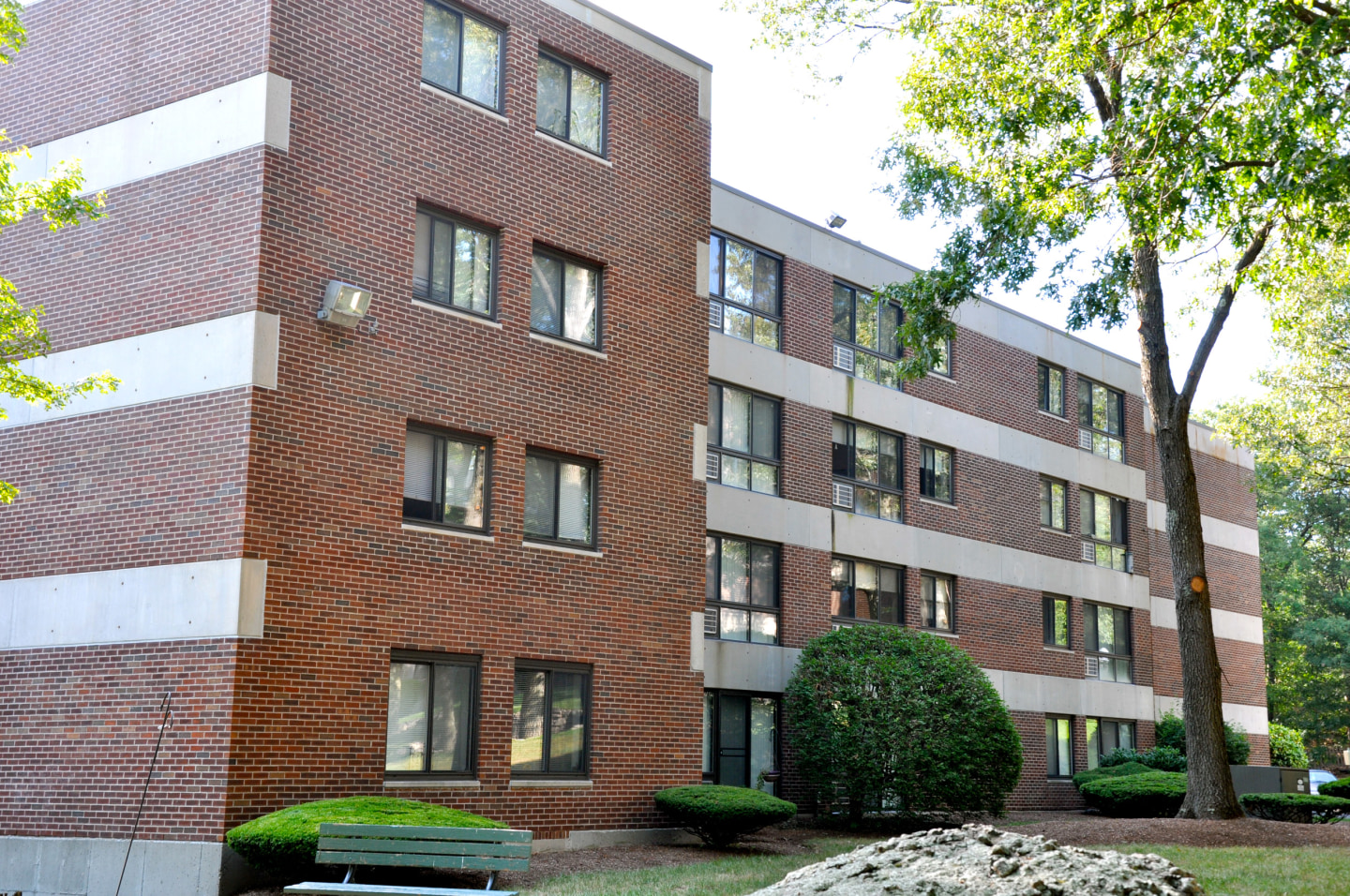 Apartments and Houses for Rent Near Me in West Roxbury