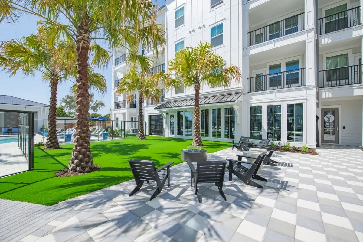 Rowan Pointe Image 7
