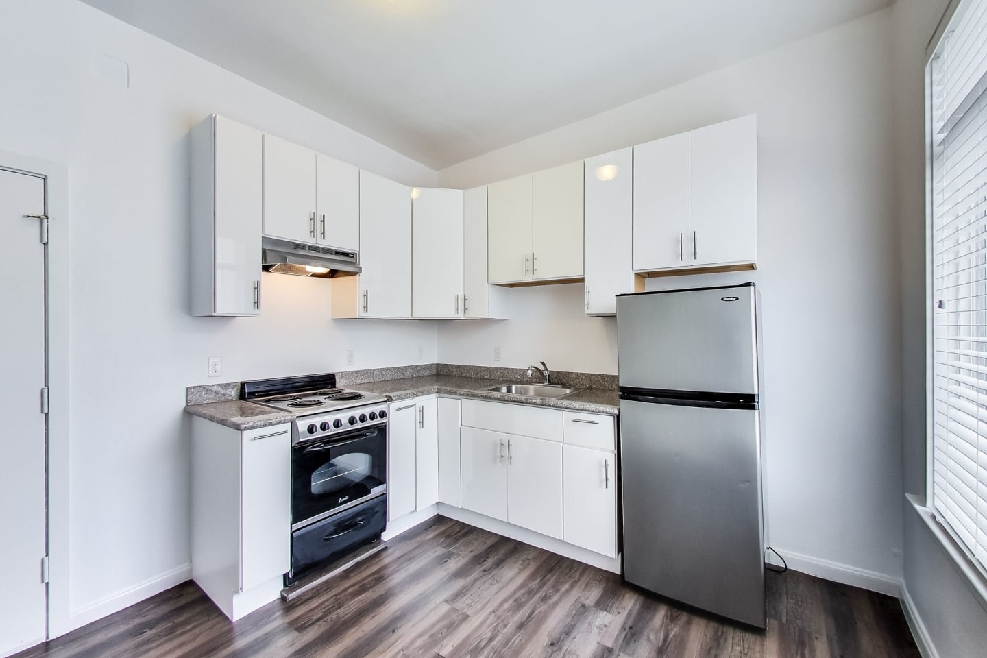 57 Taylor Image 6