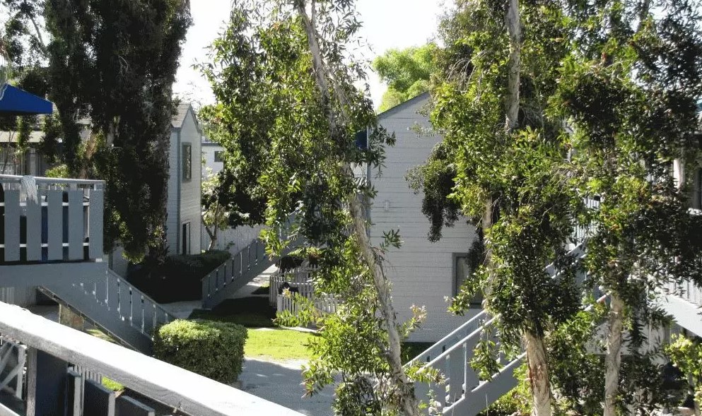 Parkway Village Image 10