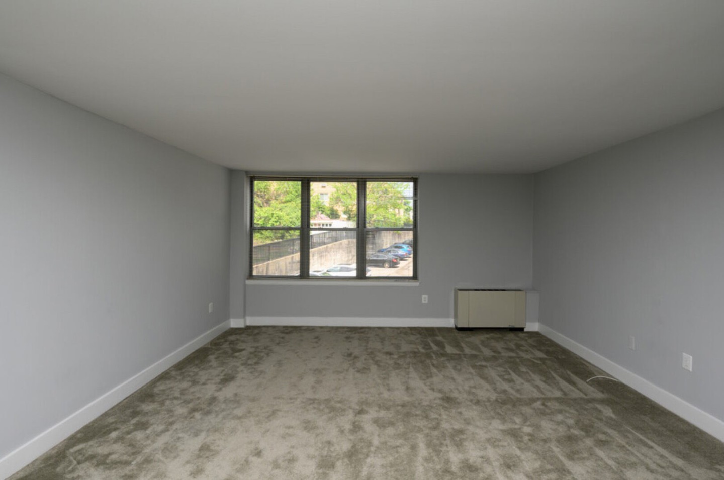 Dupont Towers Image 13