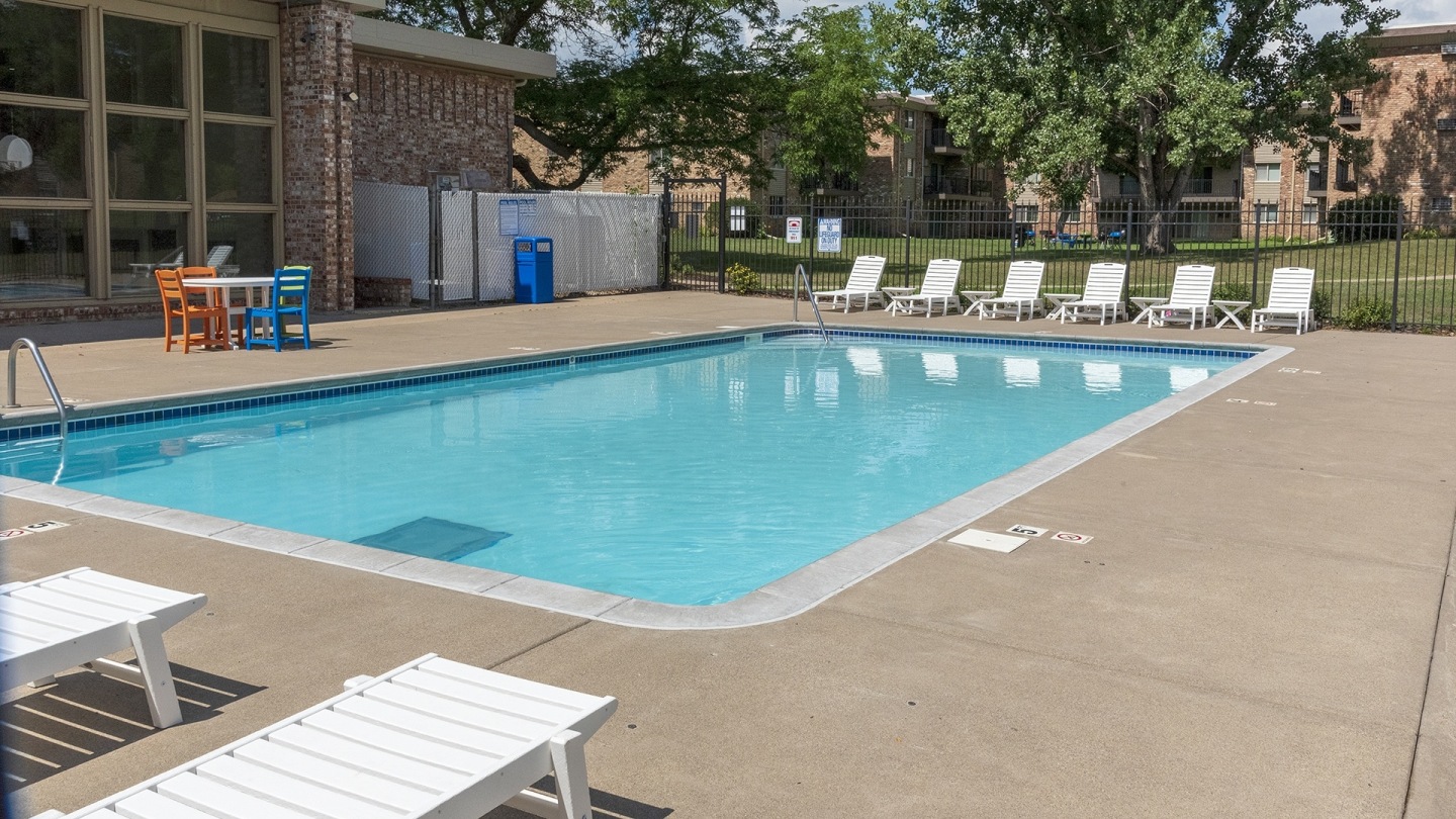 River Pointe Image 16
