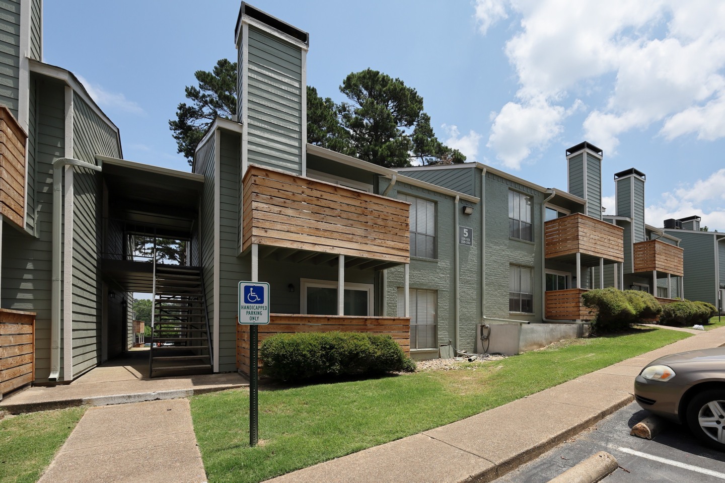 Fox Run Apartments Image 18