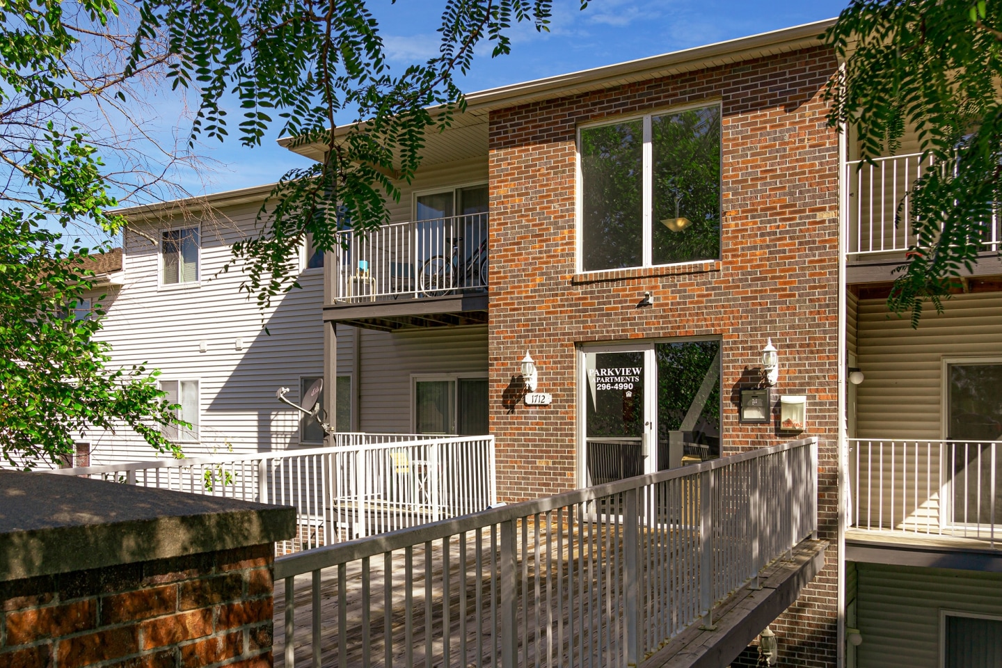 Parkview Apartments Image 2