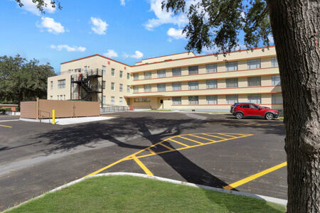 Landmark 301-Senior Living Image 20