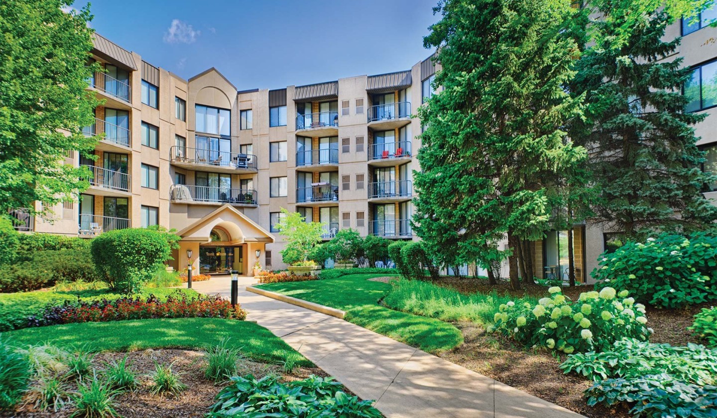 Elm Creek Apartments & Townhomes Image 1