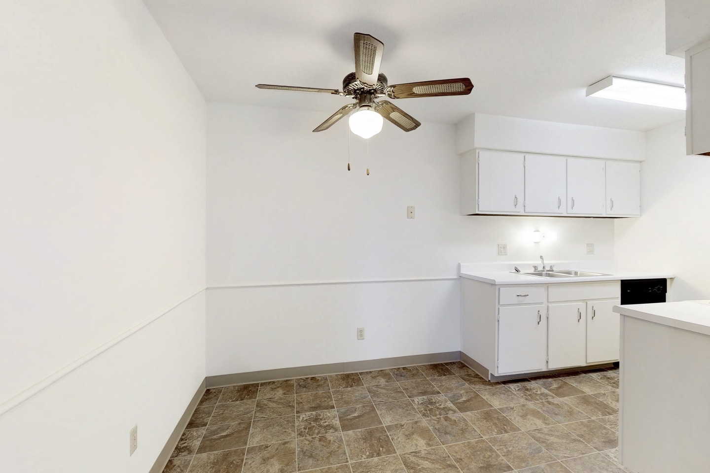 Sherwood Glen Image 20