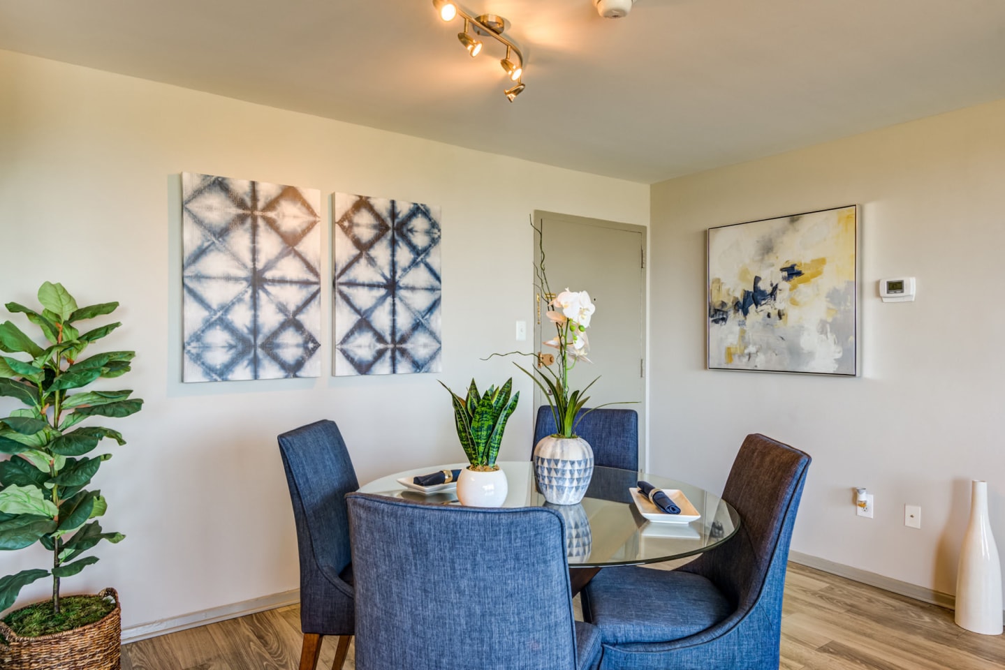 The Square at 511 Apartments - Affordable Housing Image 13