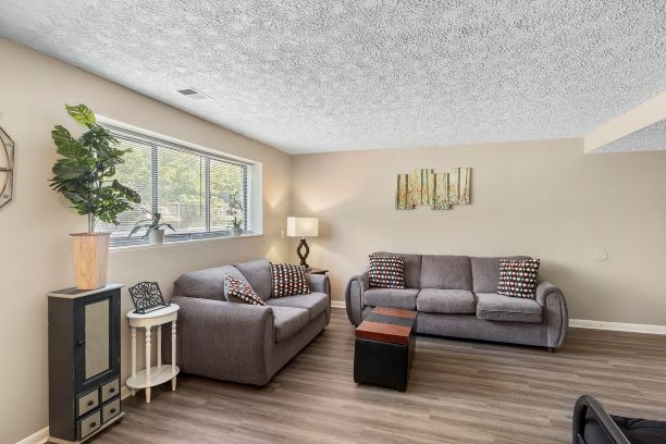 Glen Ridge Manor Image 6