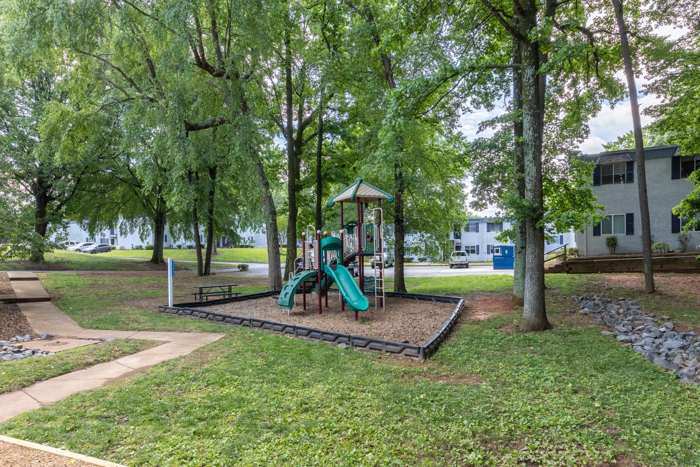 Somerset Apartments Image 12