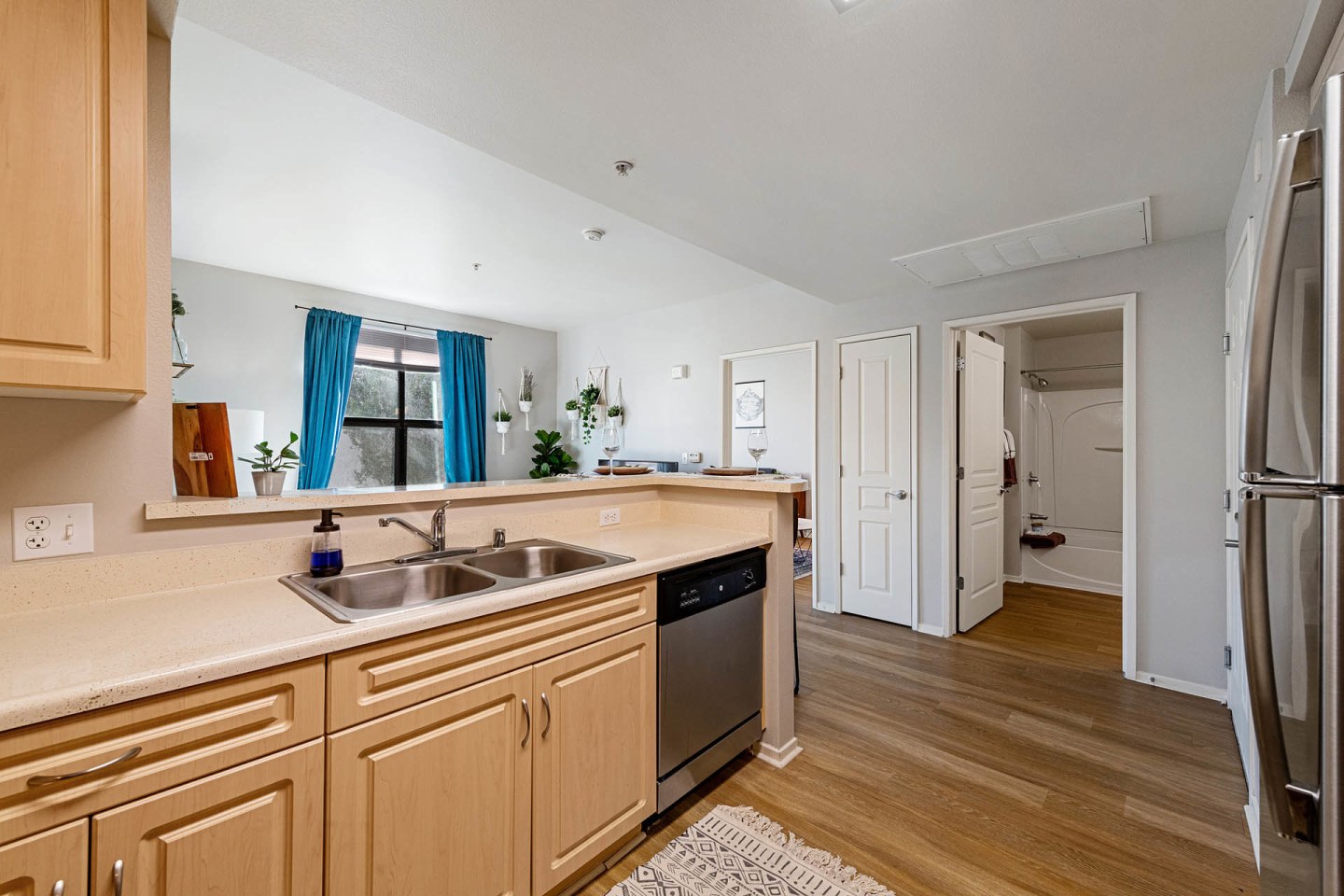 K Street Flats - Student Housing Image 60