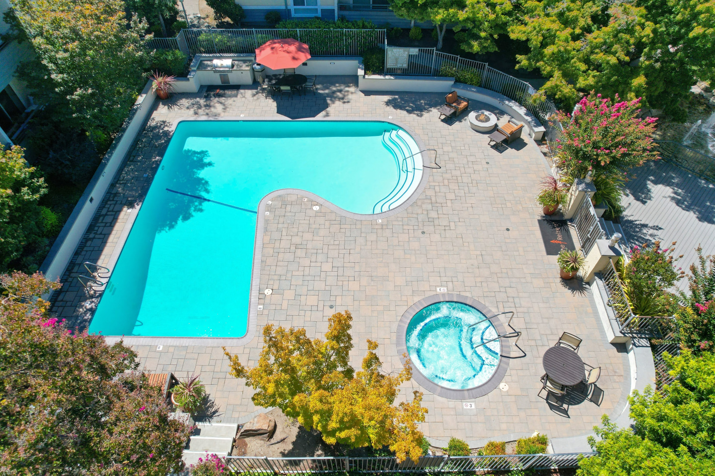 The Retreat Apartments Image 36
