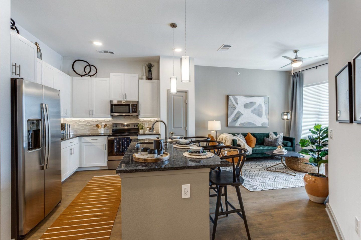 Luxia Gallery House Image 30