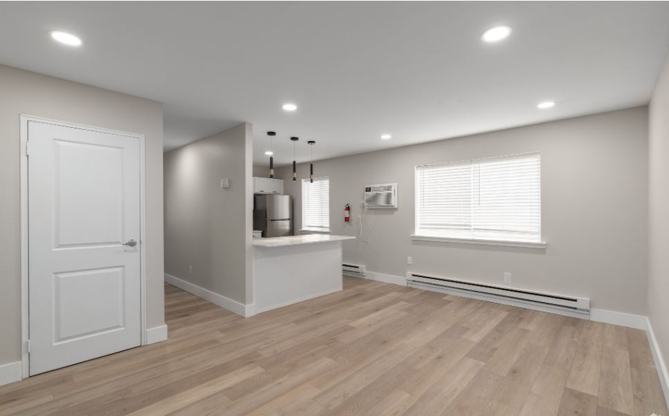 Laura Lane Apartments Image 3