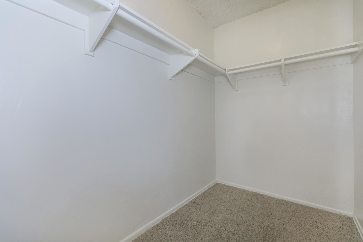 Kimberly Arms Apartment Homes Image 32