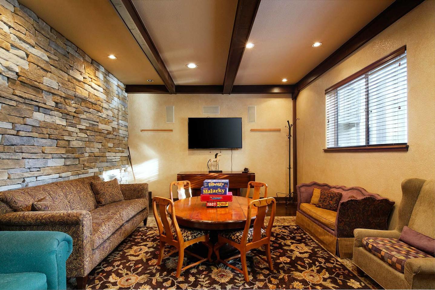 Timberline Place Image 20
