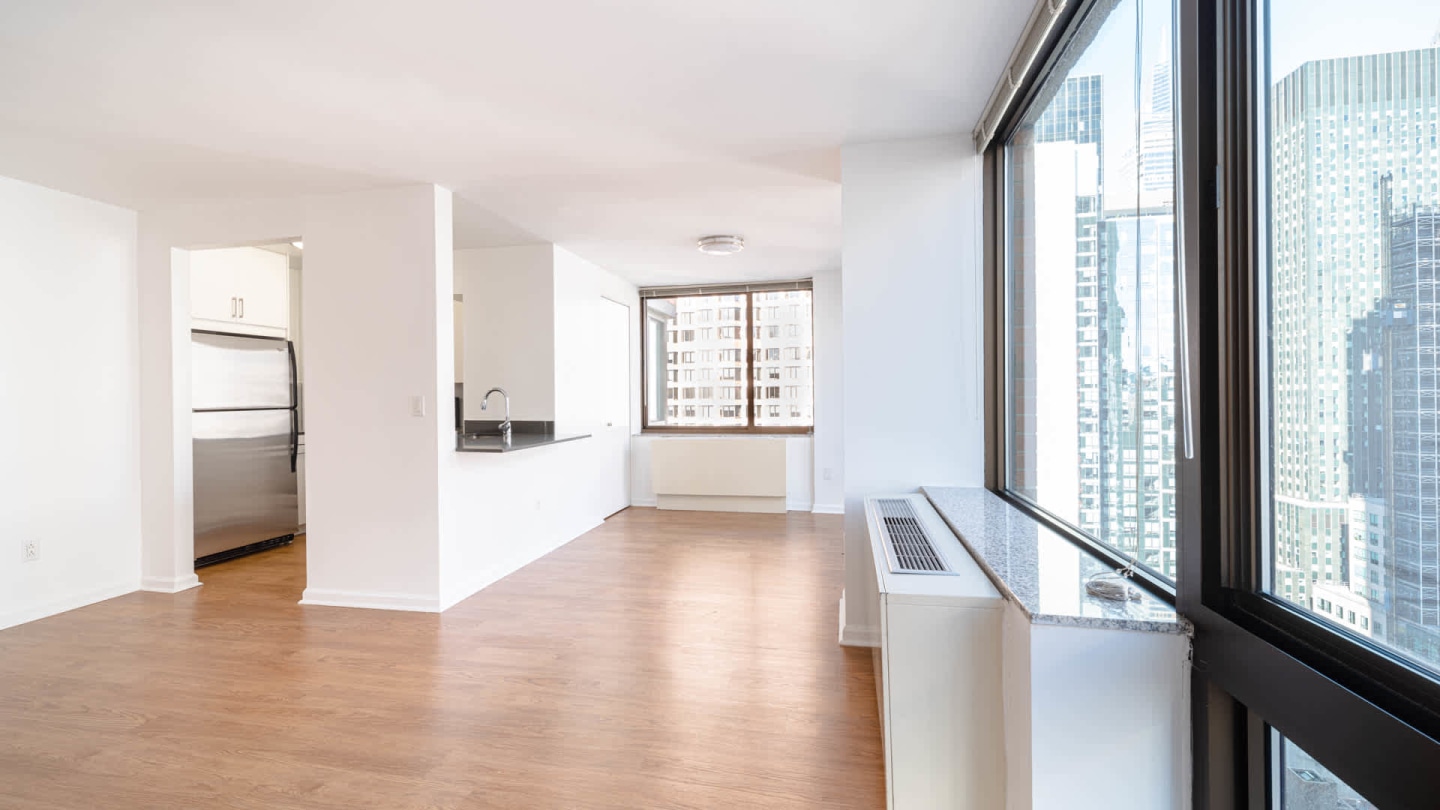 300 East 39th Image 23