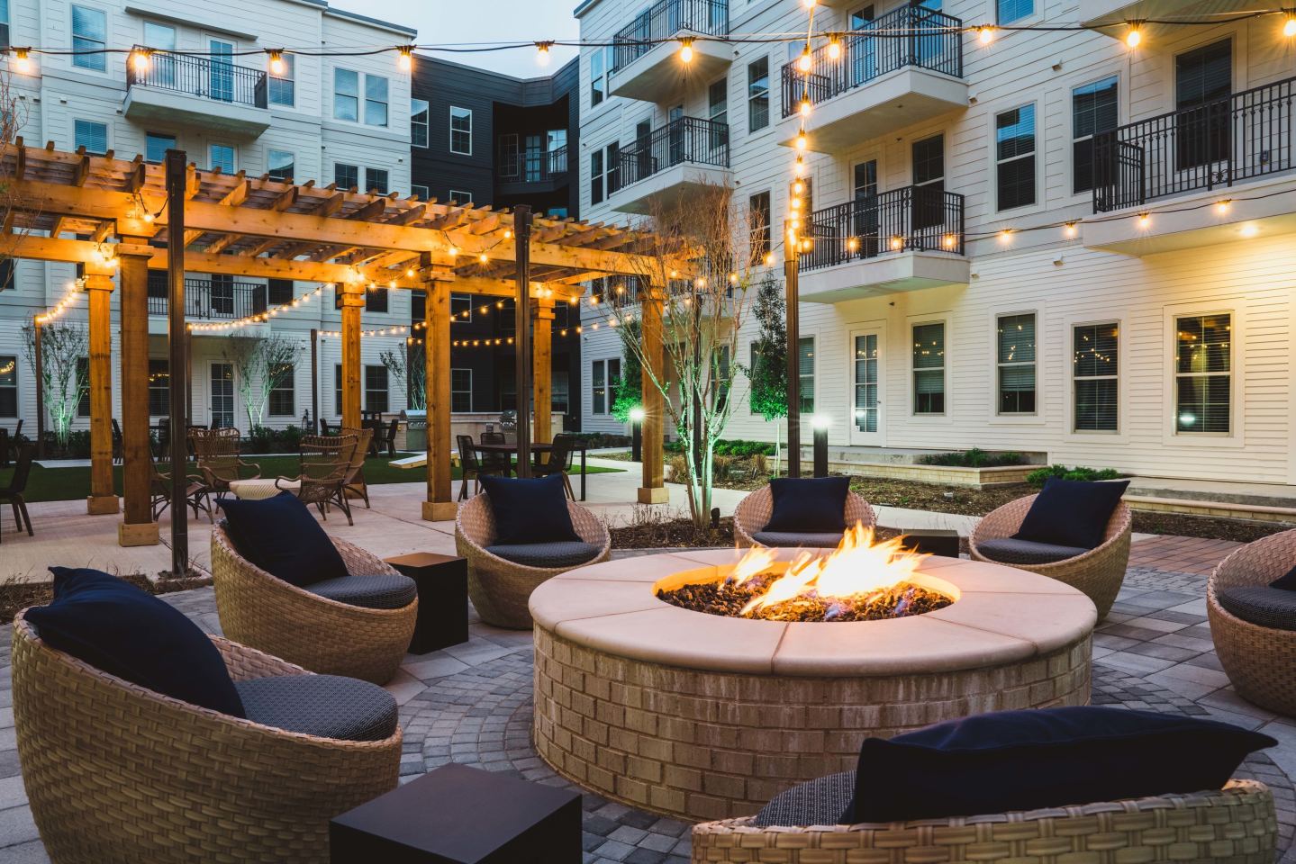 Modera Frisco Square Image 17