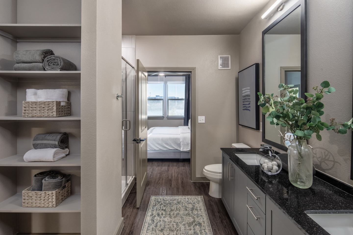 880 Lyn Image 62