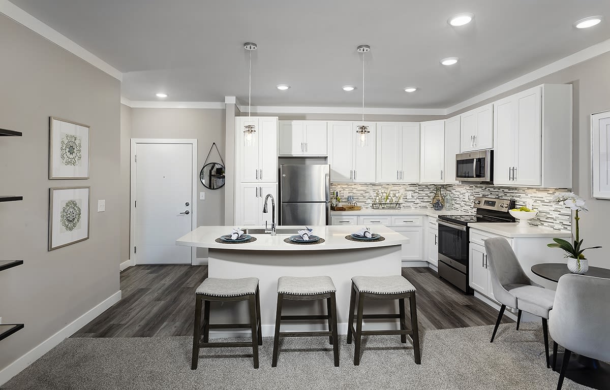 Rialto Hurstbourne Apartments Image 4