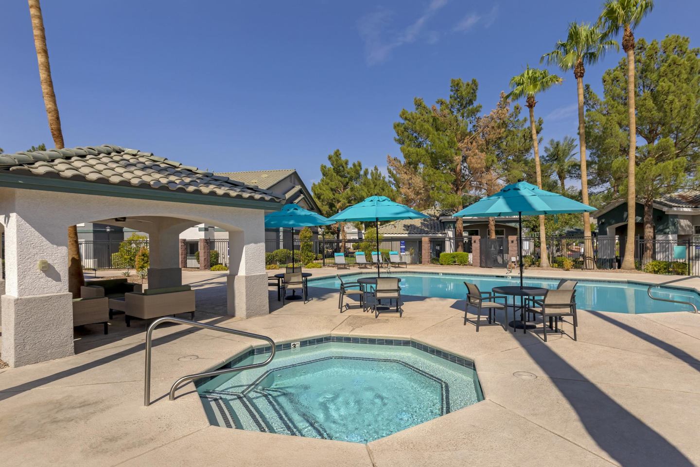 South Valley Ranch Apartments Image 2