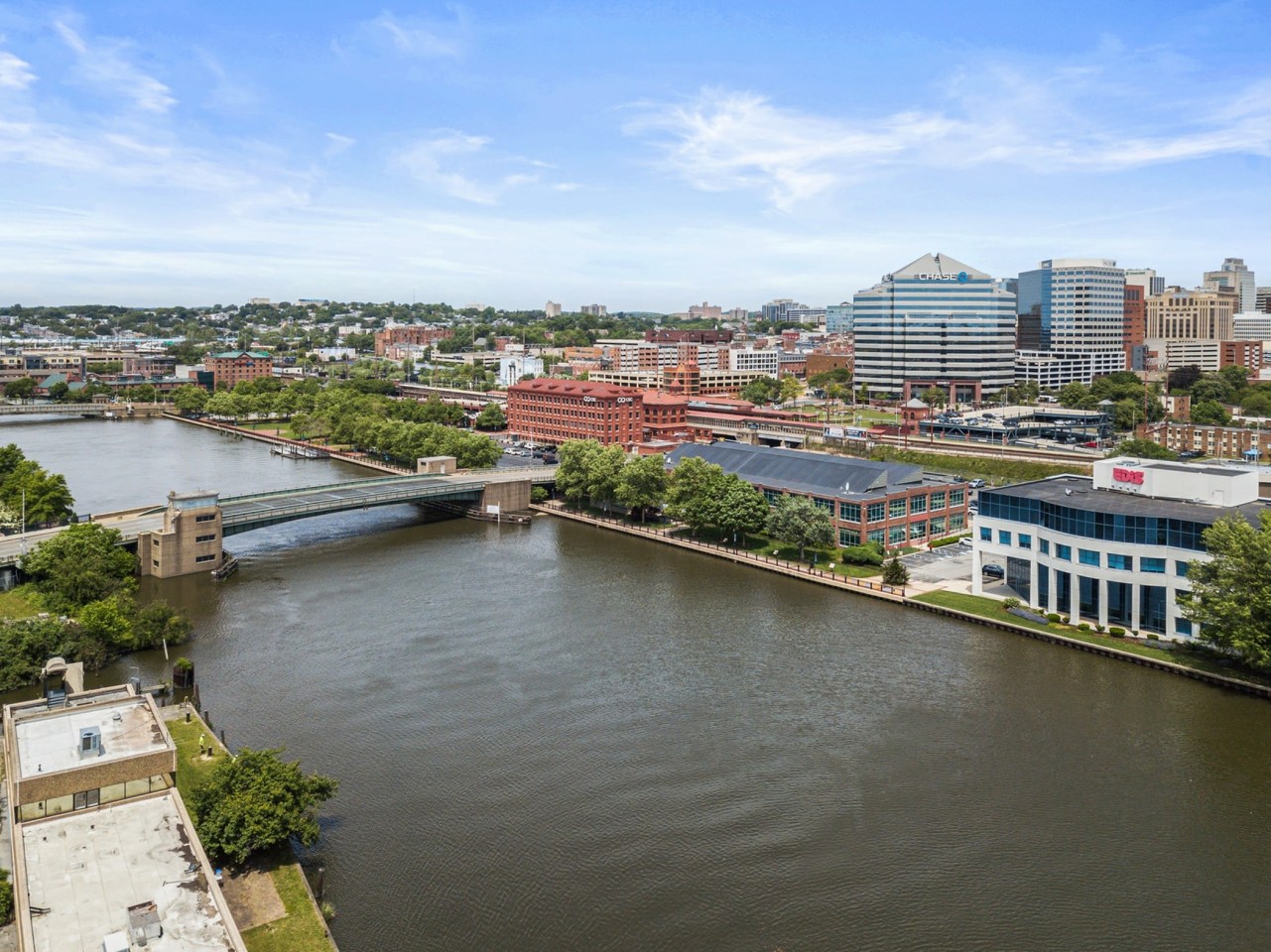 River House Apartments Image 43