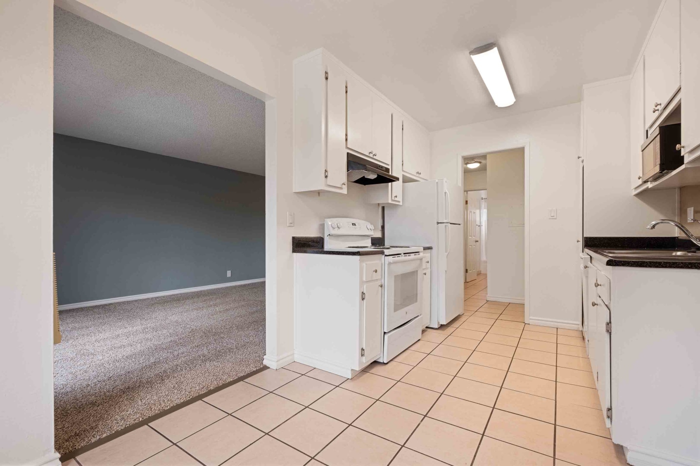 Fremont Manor Image 2