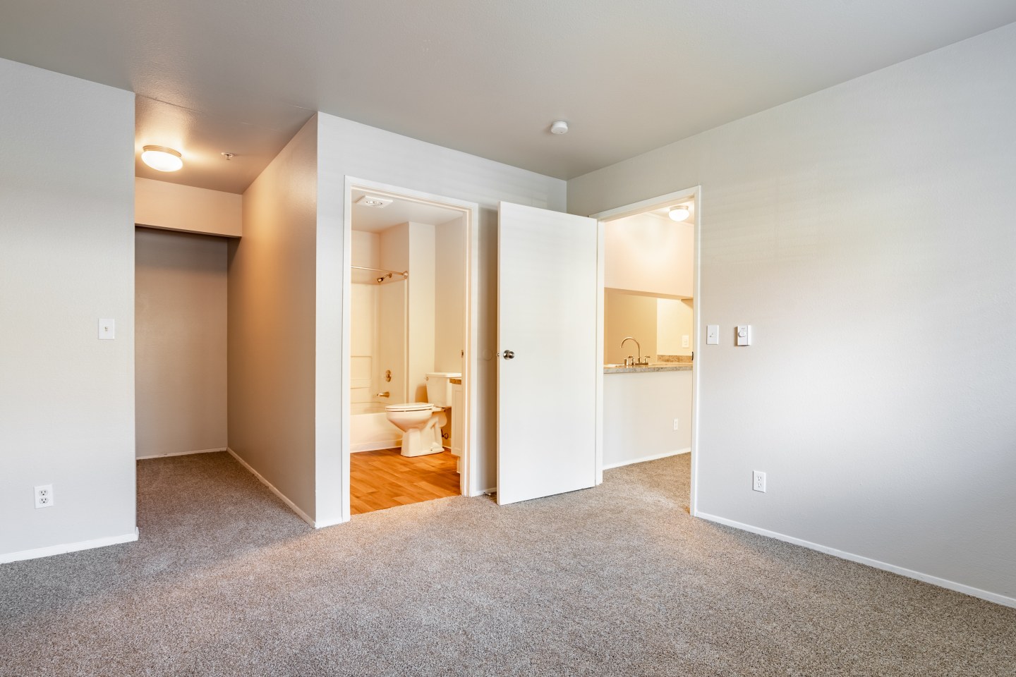Pine Ridge Apartment Homes Image 32