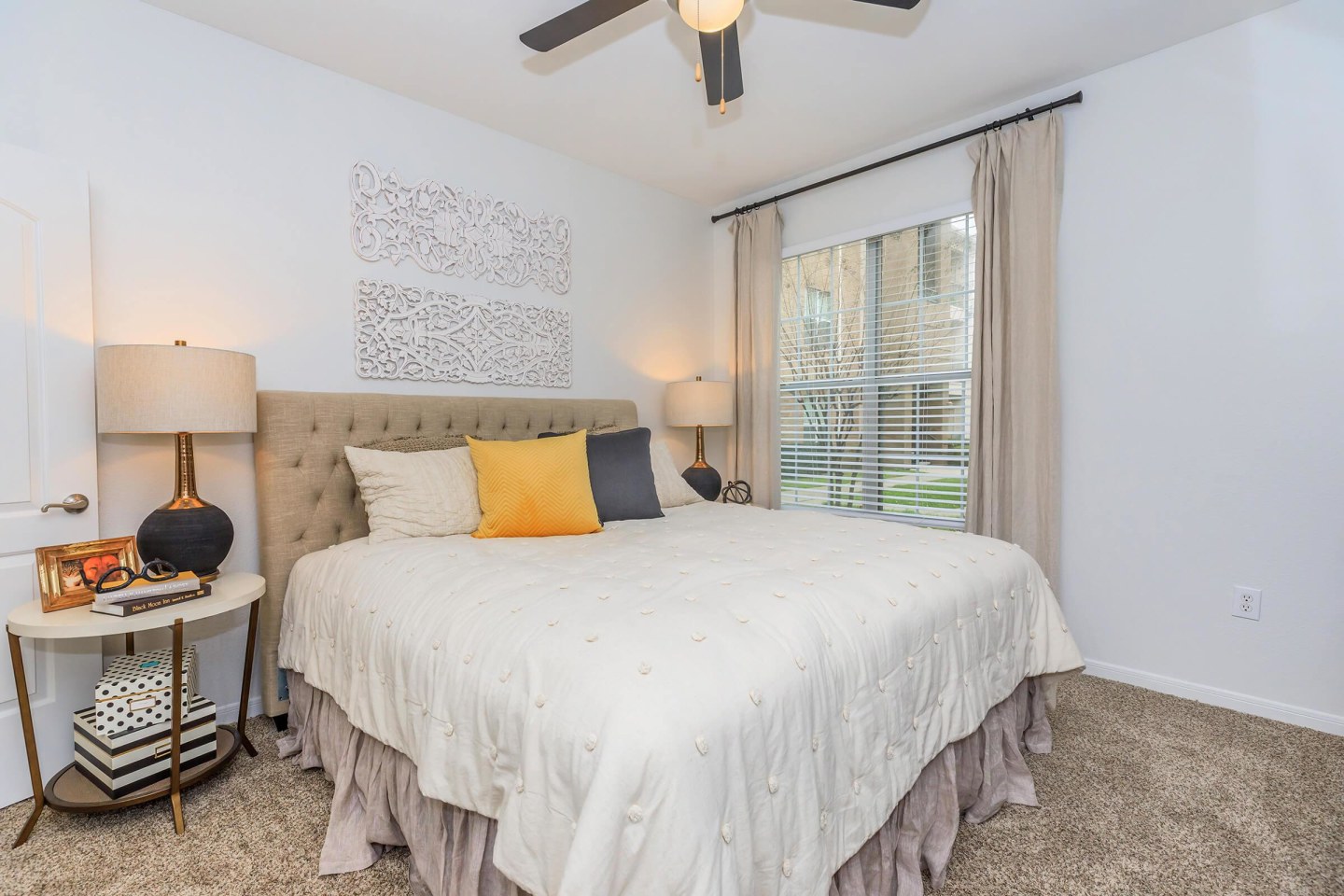 Laurelwoode Apartments Image 1